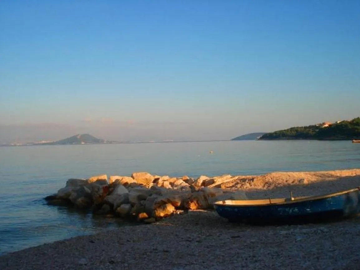 Apartment In Slatine With Sea View, Terrace, Air Conditioning, Wifi 5130-2 Хорватия